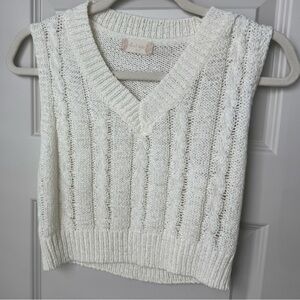 Altar’d State cable knit v neck cropped sweater vest in white size medium